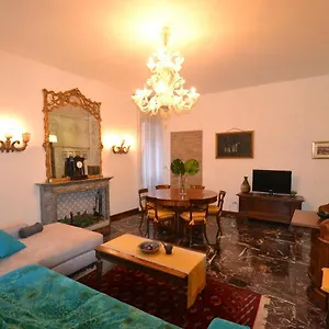 Castello 5888 A, Santa Marina, Calle Marcello, Calle Venice